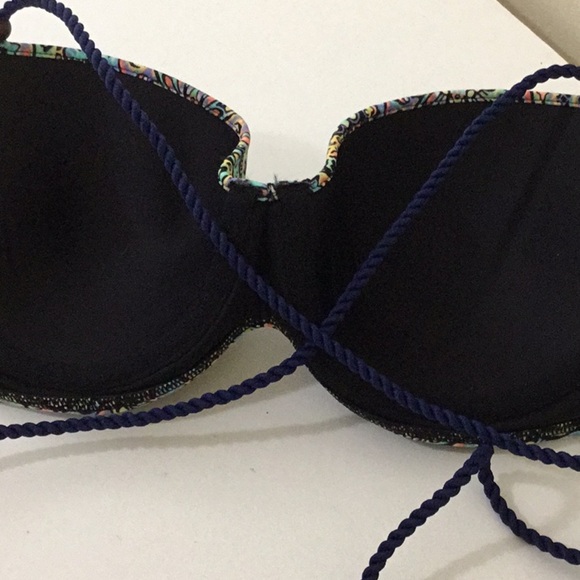 Victoria Secret Floral Halter Bikini Top 32D Boho Colorful Vacation NWT - Picture 5 of 8